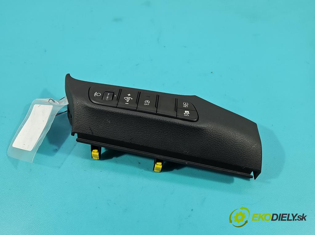 Hyundai I30 III 2016- 1.6 crdi 116 HP manual 85 kW 1598 cm3 5- prepínač ostatné 93750-G4330