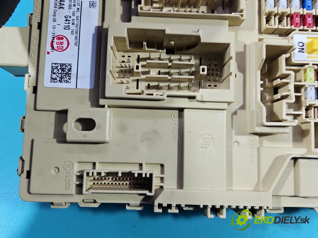 Hyundai I30 III 2016- 1.6 crdi 116 HP manual 85 kW 1598 cm3 5- skrinka poistka 91955-G4110 (Poistková skrinka)