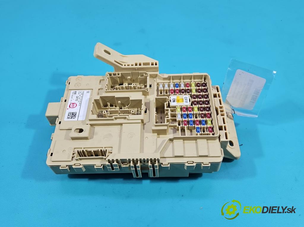 Hyundai I30 III 2016- 1.6 crdi 116 HP manual 85 kW 1598 cm3 5- skrinka poistka 91955-G4110 (Poistková skrinka)