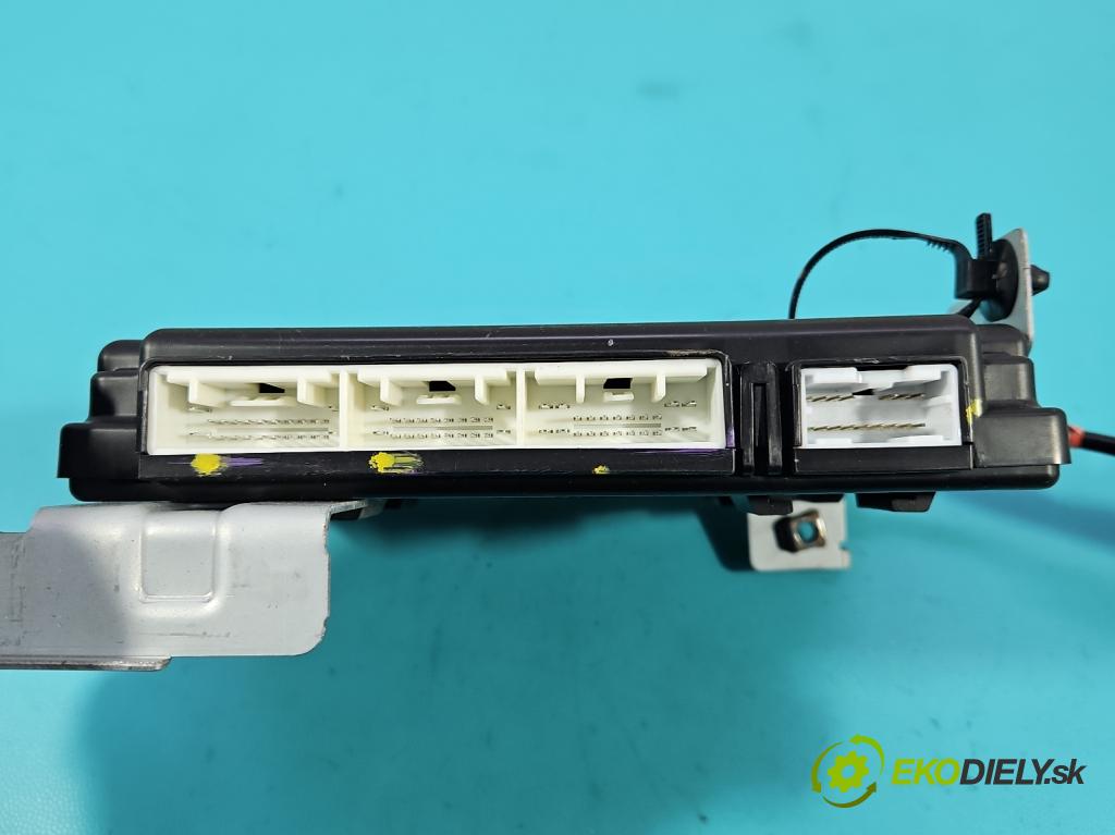 Hyundai I30 III 2016- 1.6 crdi 116 HP manual 85 kW 1598 cm3 5- riadiaca jednotka ostatné 954A0-G4315