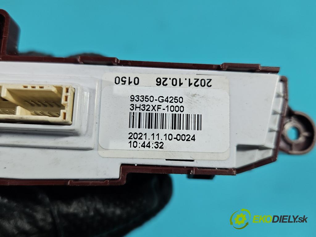 Hyundai I30 III 2016- 1.6 crdi 116 HP manual 85 kW 1598 cm3 5- prepínač ostatné 93350-G4250