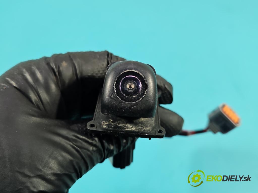 Hyundai I30 III 2016- 1.6 crdi 116 HP manual 85 kW 1598 cm3 5- Kamera cúvania 99240-G4500