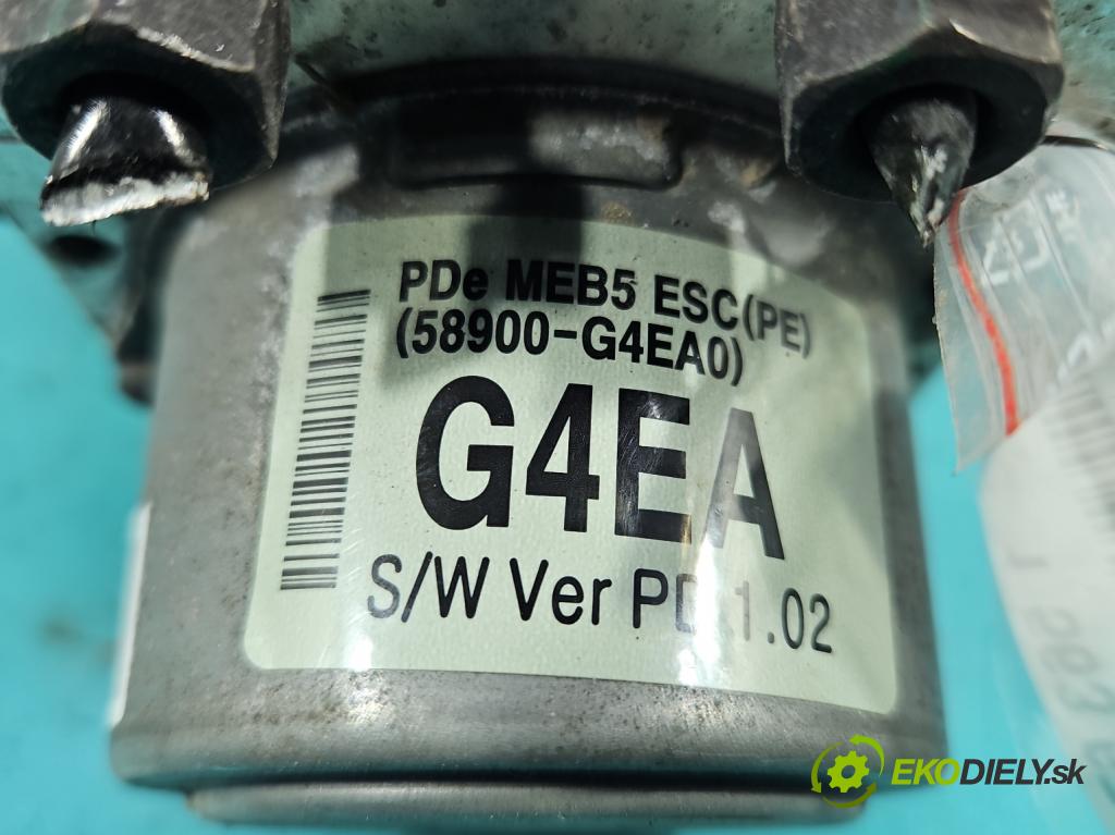 Hyundai I30 III 2016- 1.6 crdi 116 HP manual 85 kW 1598 cm3 5- čerpadlo abs G4589-28500 (Pumpa ABS)