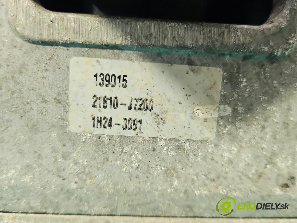 Hyundai I30 III 2016- 1.6 crdi 116 HP manual 85 kW 1598 cm3 5- airbag motora 21810-J7200 (Držiak motora)