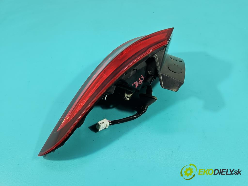 Hyundai I30 III 2016- 1.6 crdi 116 hp manual 85 kW 1598 cm3 5- světlo zadní pravé 92402G4200 (Klika dveří ostatní)