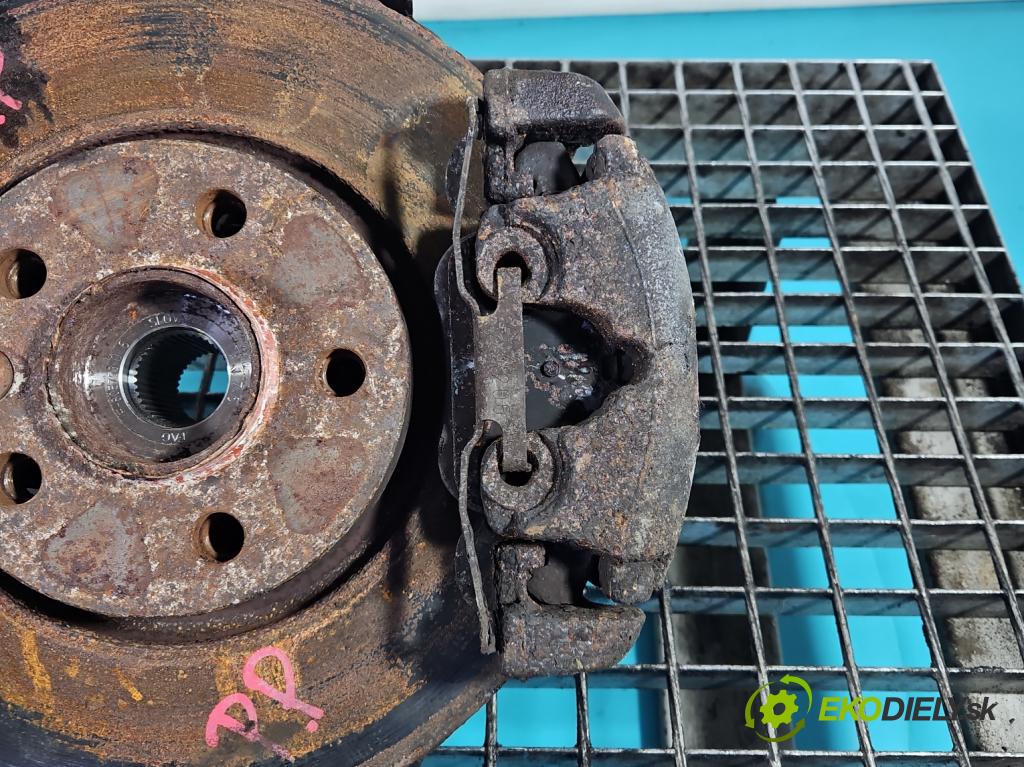 Volvo V70 III 2007-2016 2.0 16V 145 HP manual 107 kW 1999 cm3 5- brzdič predné pravý  (Kľučka dverí ostatné)