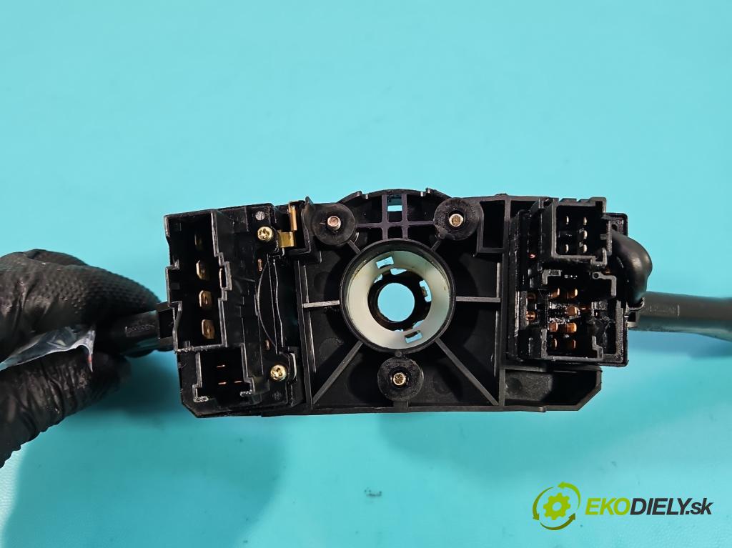 Honda Civic VI 1995-2001 1.4 16V 90 HP manual 66 kW 1396 cm3 5- prepínač komplex: 54353357 (Prepínacie páčky pod volantom)