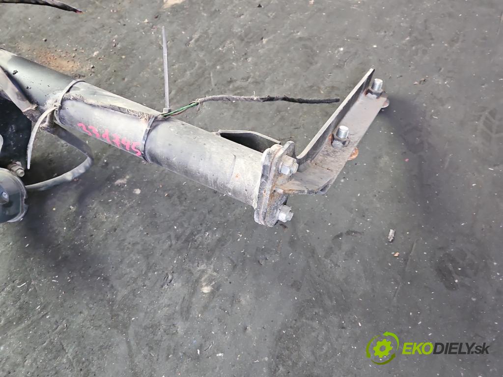 Honda Civic VI 1995-2001 1.4 16V 90 hp manual 66 kW 1396 cm3 5- oko tažné  (Tažné zařízení)