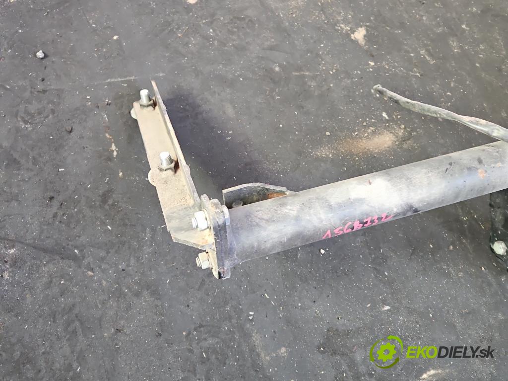 Honda Civic VI 1995-2001 1.4 16V 90 hp manual 66 kW 1396 cm3 5- oko tažné  (Tažné zařízení)