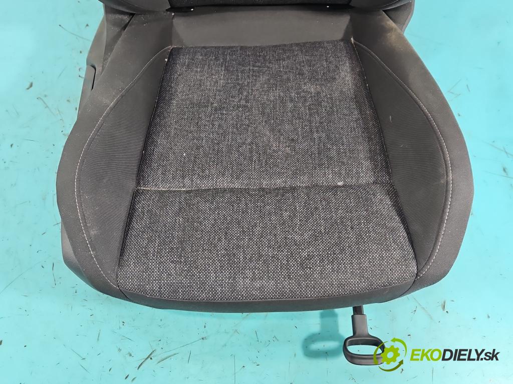 Skoda Superb IV 2023- 2.0 TDI 150 HP automatic 110 kW 1968 cm3 5- Sedačka pravý  (Sedadlo)