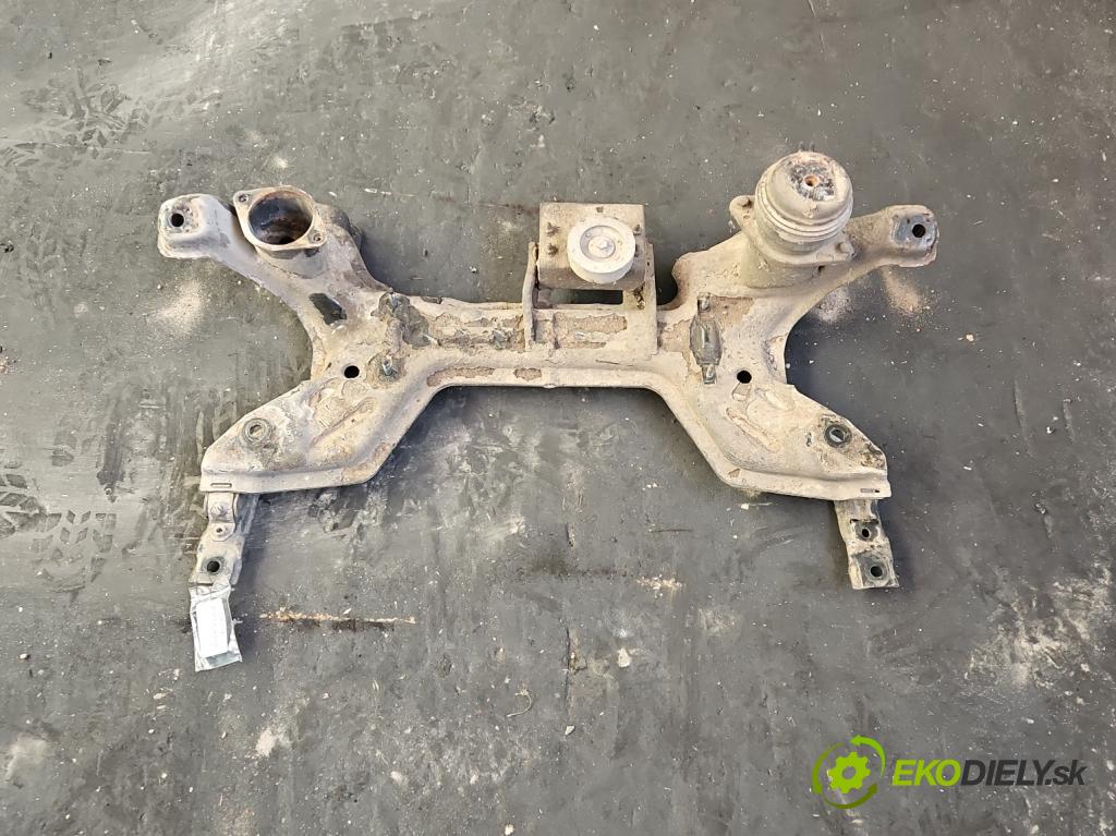 Vw Passat B4 1993-1997 1.9 tdi 90 hp manual 66 kW 1896 cm3 5- výztuha motoru 