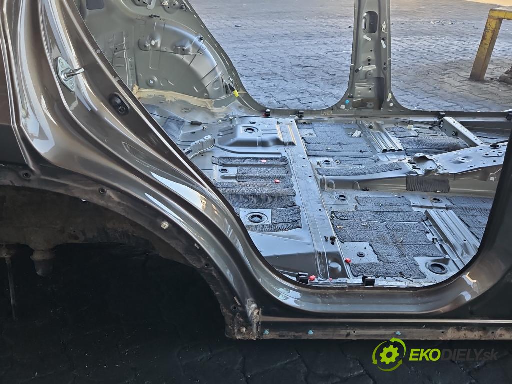 Toyota Rav4 IV 2013-2018 2.0 D4D 124hp manual 91 kW 1998 cm3 5- Práh: pravý  (Karoséria ostatné)