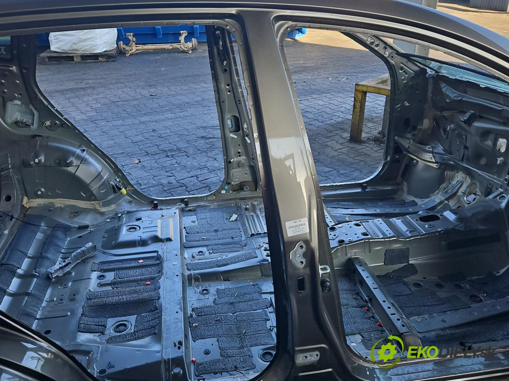 Toyota Rav4 IV 2013-2018 2.0 D4D 124hp manual 91 kW 1998 cm3 5- Práh: pravý  (Karoséria ostatné)