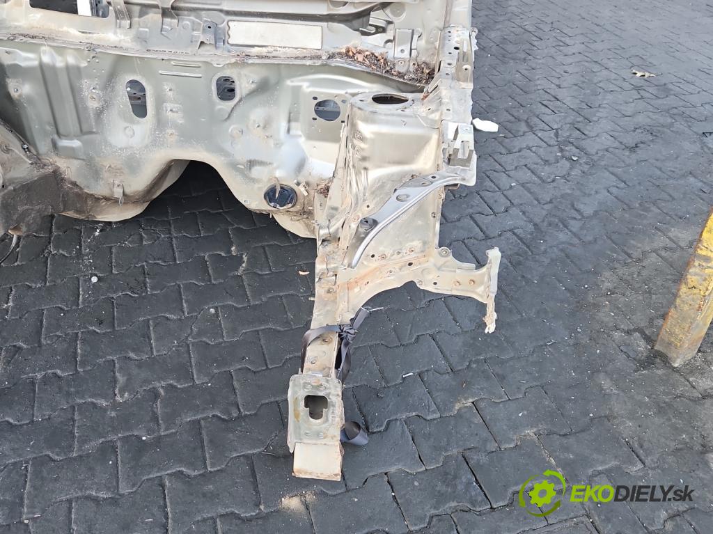 Toyota Rav4 IV 2013-2018 2.0 D4D 124hp manual 91 kW 1998 cm3 5- štvrťka ľavé