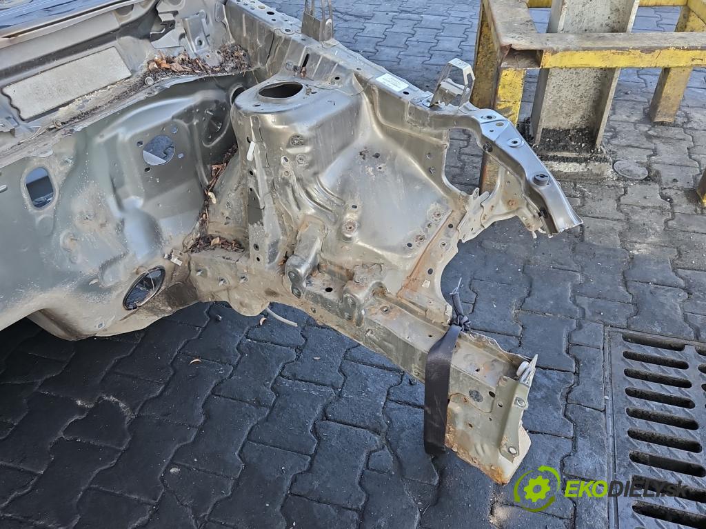 Toyota Rav4 IV 2013-2018 2.0 D4D 124hp manual 91 kW 1998 cm3 5- štvrťka ľavé