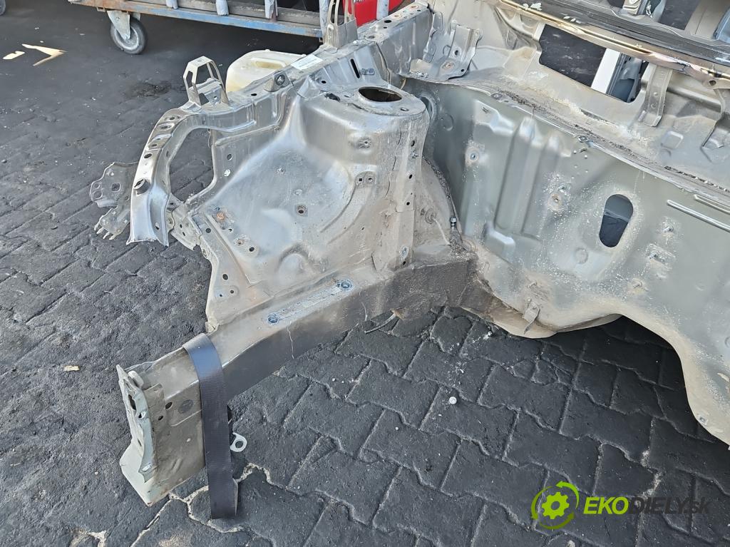 Toyota Rav4 IV 2013-2018 2.0 D4D 124hp manual 91 kW 1998 cm3 5- štvrťka pravé