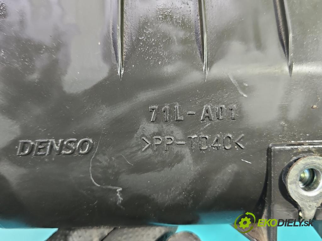 Suzuki Swift Mk7 2010-2017 1.2 16V 94 HP manual 69 kW 1242 cm3 5- obal filtra vzduchu 13700-69L00 (Obal vzduchového filtra)