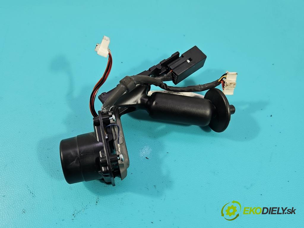 Opel Insignia A 2008-2017 2.0 cdti 170 HP manual 125 kW 1956 cm3 4- Kamera predné 345-0858