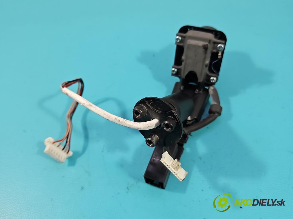 Opel Insignia A 2008-2017 2.0 cdti 170 HP manual 125 kW 1956 cm3 4- Kamera predné 345-0858