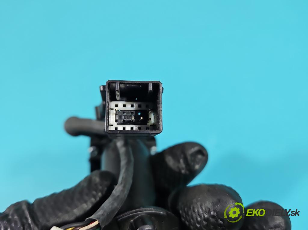 Opel Insignia A 2008-2017 2.0 cdti 170 HP manual 125 kW 1956 cm3 4- Kamera predné 345-0858