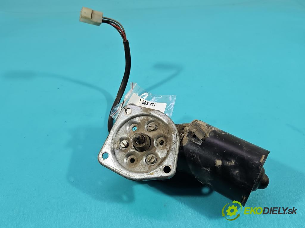 Mercedes KACZKA T1 W601 2.4d 88 HP manual 65 kW 2350 cm3 5- motor stieračov predné 0390346153