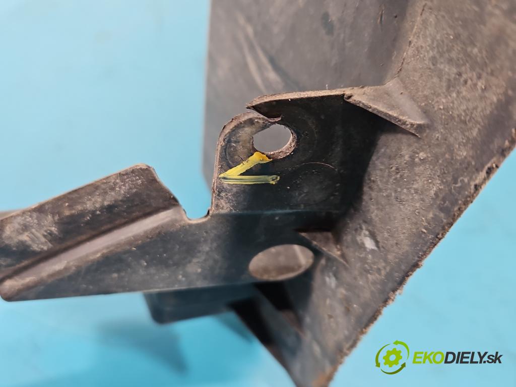 Suzuki Swift Mk7 2010-2017 1.2 16V 94 hp manual 69 kW 1242 cm3 5- blatník: přední levé 72322-68L0