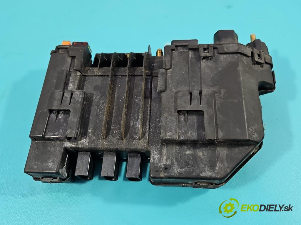 Mercedes S W221 2005-2013 3.5 V6 272 hp automatic 200 kW 3498 cm3 4- řídící jednotka 2215401250