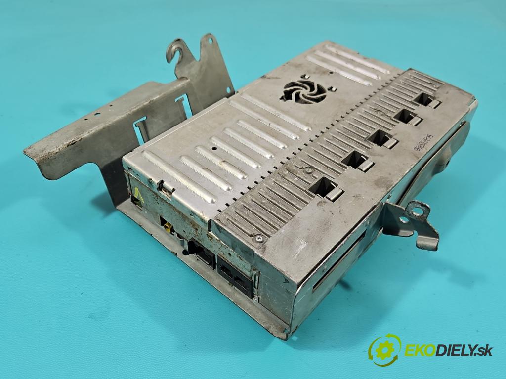 Mercedes S W221 2005-2013 3.5 V6 272 HP automatic 200 kW 3498 cm3 4- Zesilovač: A2218208789 (Zosilňovač)