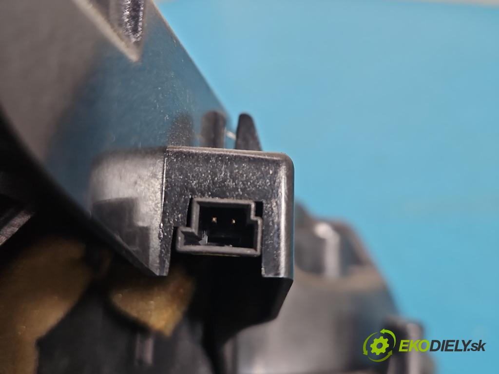 Mercedes S W221 2005-2013 3.5 V6 272 HP automatic 200 kW 3498 cm3 4- Subwoofer: A2218202602 (Audio zariadenie)