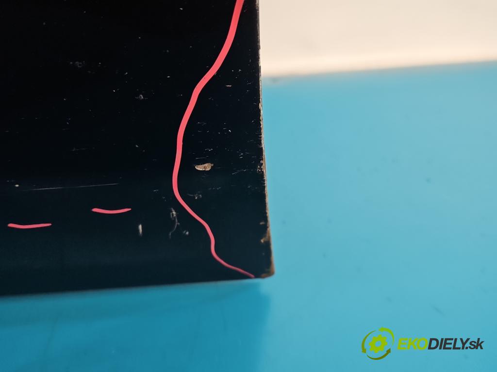 Mercedes ML W164 2005-2011 3.0 CDI V6 224hp automatic 165 kW 2987 cm3 5- dvere predné ľavé  (Kľučka dverí ostatné)