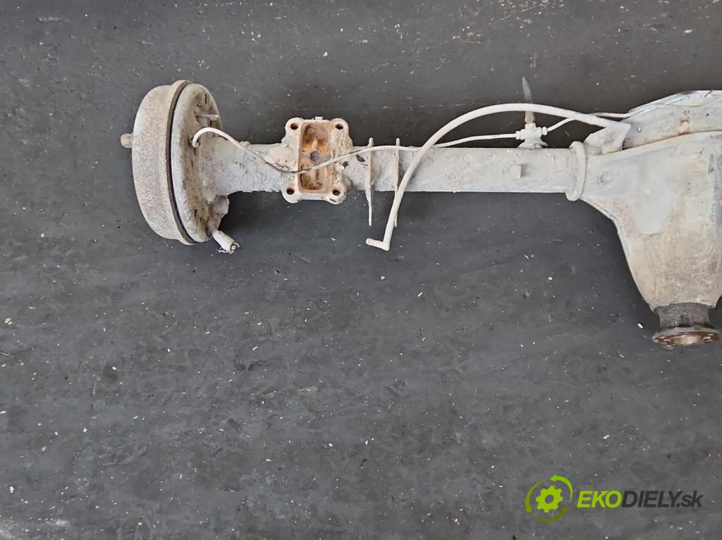 Mercedes KACZKA T1 W601 2.4d 88 HP manual 65 kW 2350 cm3 5- Most: zadní: