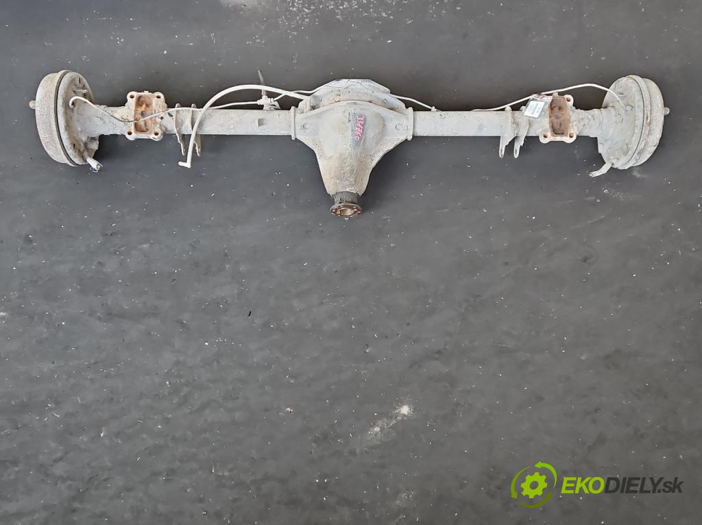 Mercedes KACZKA T1 W601 2.4d 88 HP manual 65 kW 2350 cm3 5- Most: zadní: 