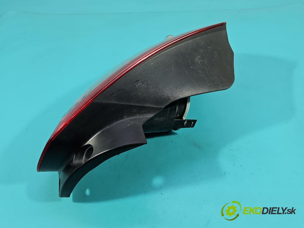 Fiat Bravo II 2007-2014 1.4 T 120 hp manual 88 kW 1368 cm3 5- světlo zadní levé  (Klika dveří ostatní)