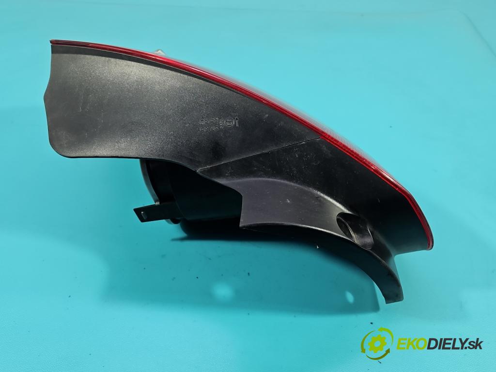 Fiat Bravo II 2007-2014 1.4 T 120 hp manual 88 kW 1368 cm3 5- světlo zadní pravé  (Klika dveří ostatní)