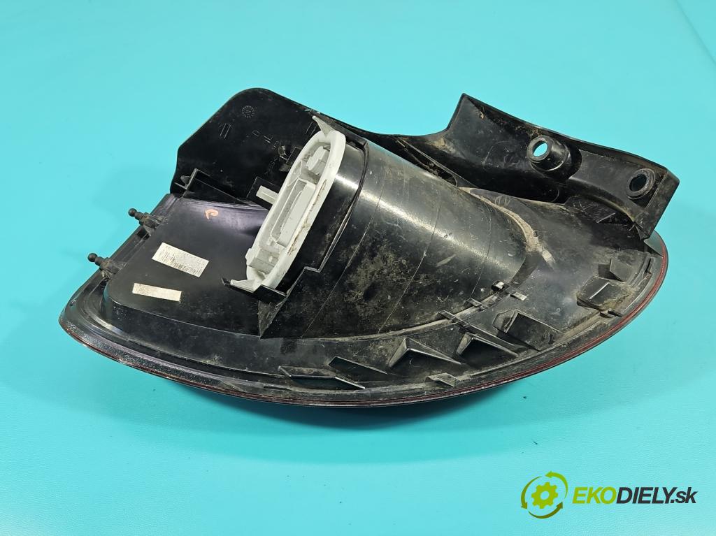 Fiat Bravo II 2007-2014 1.4 T 120 hp manual 88 kW 1368 cm3 5- světlo zadní pravé  (Klika dveří ostatní)