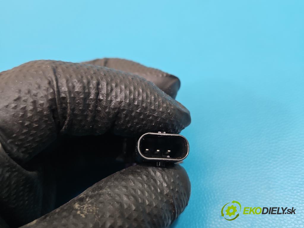 Skoda Superb IV 2023- 2.0 TDI 150 hp automatic 110 kW 1968 cm3 5- snímač parkování 5WA919275B