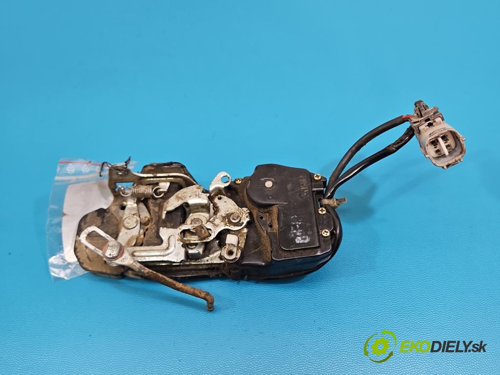 Toyota Rav4 I 1994-2000 2.0 16V 129 HP manual 95 kW 1998 cm3 3- zámok kufrové dvere zadné