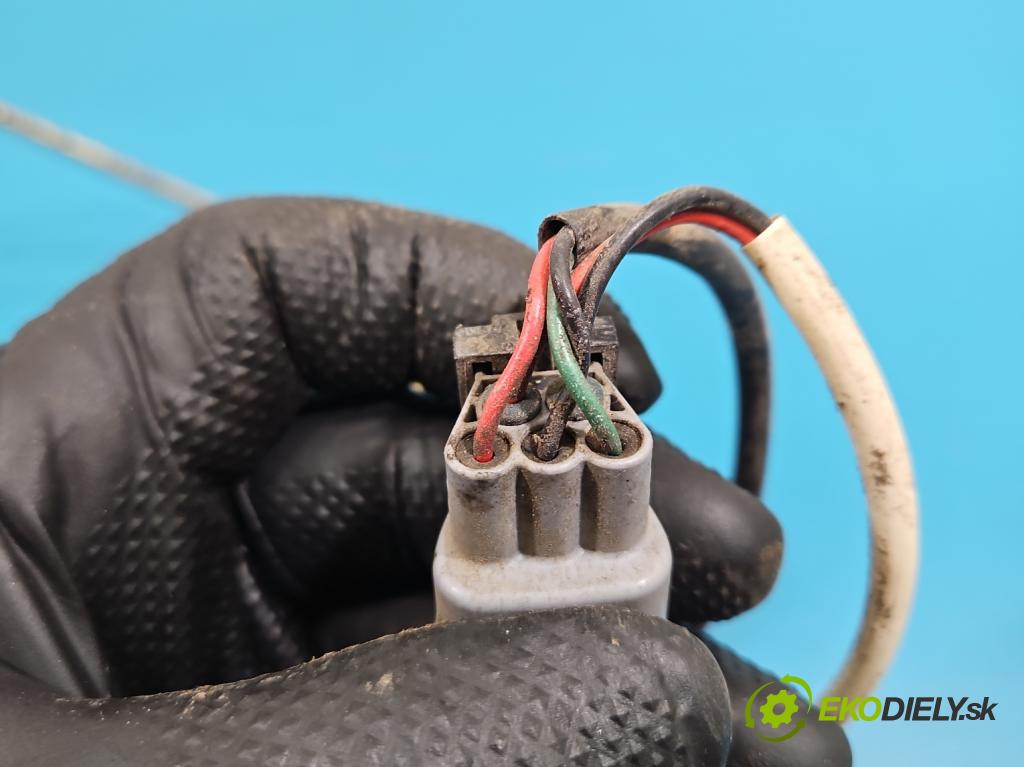 Toyota Rav4 I 1994-2000 2.0 16V 129 hp manual 95 kW 1998 cm3 3- zámek přední levý