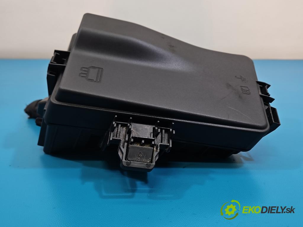 Skoda Superb IV 2023- 2.0 TDI 150 hp automatic 110 kW 1968 cm3 5- skříňka pojistková 5WA907361A (Pojistková skříňka)