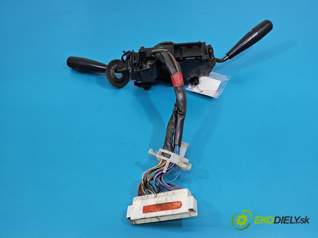 Toyota Rav4 I 1994-2000 2.0 16V 129 HP manual 95 kW 1998 cm3 3- prepínač komplex: 84310-42020 (Prepínacie páčky pod volantom)