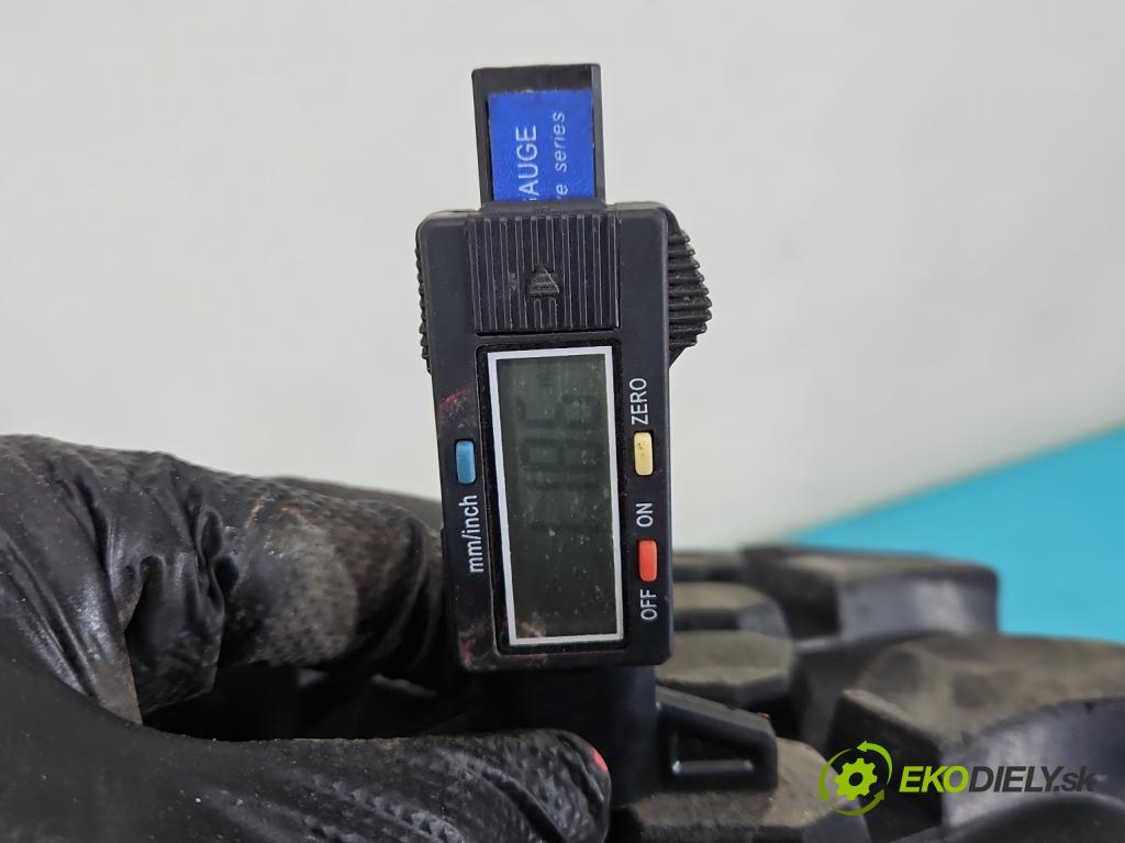 Toyota Rav4 I 1994-2000 2.0 16V 129 HP manual 95 kW 1998 cm3 3- koleso 4 kusov: komplet