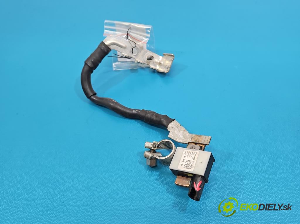 Skoda Superb IV 2023- 2.0 TDI 150 HP automatic 110 kW 1968 cm3 5- kontakt mínus: 5QS915181