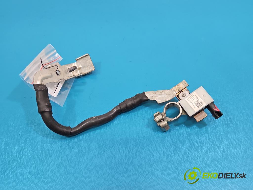 Skoda Superb IV 2023- 2.0 TDI 150 HP automatic 110 kW 1968 cm3 5- kontakt mínus: 5QS915181