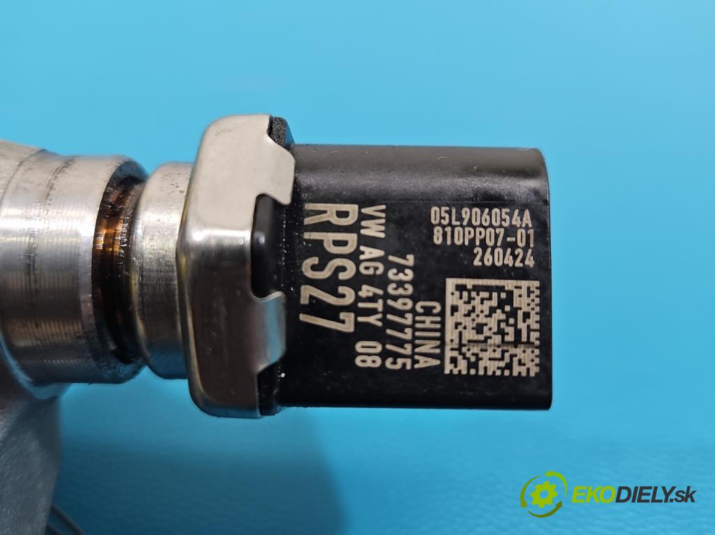 Skoda Superb IV 2023- 2.0 TDI 150 hp automatic 110 kW 1968 cm3 5- lišta vstřikovací 05L089 (Vstřikovací lišta)