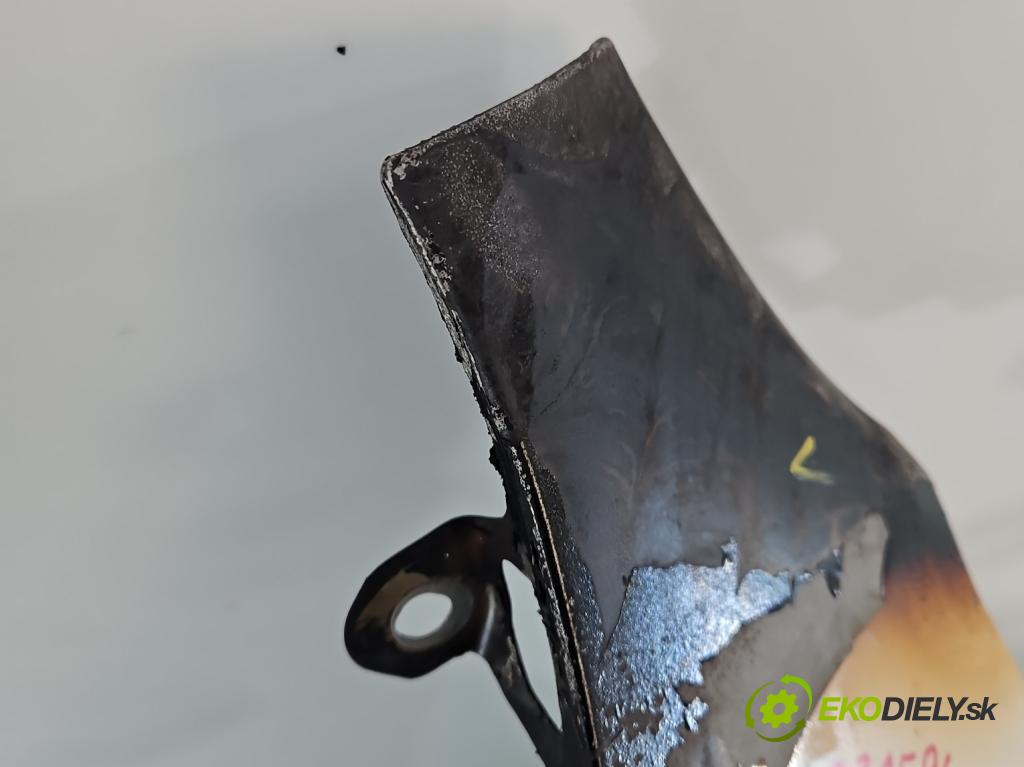 Mercedes A W177 2018- 2.0 T 306KM automatic 225 kW 1991 cm3 4- blatník predné pravý  (Kľučka dverí ostatné)