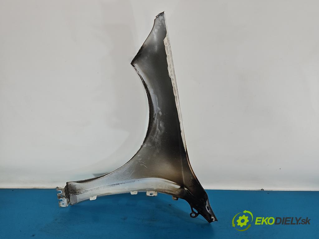 Mercedes A W177 2018- 2.0 T 306KM automatic 225 kW 1991 cm3 4- blatník predné pravý  (Kľučka dverí ostatné)