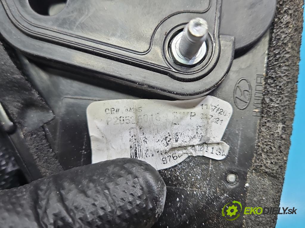 Hyundai Santa Fe III 2012–2018 2.4 GDI 190 HP automatic 140 kW 2359 cm3 5- zrkadlo pravé  (Kľučka dverí ostatné)