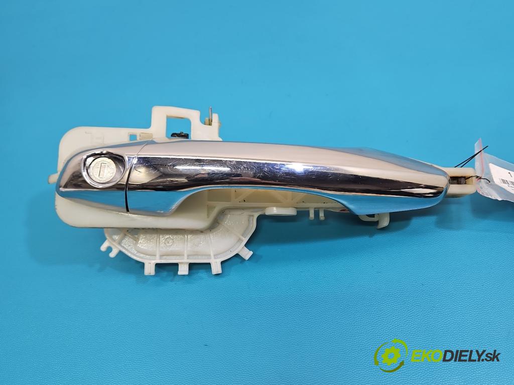 Hyundai Santa Fe III 2012–2018 2.4 GDI 190 HP automatic 140 kW 2359 cm3 5- rukoväť predné ľavé mimo: 91330-03100 (Kľučka dverí vonkajšia predná ľavá)