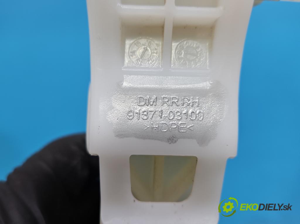 Hyundai Santa Fe III 2012–2018 2.4 GDI 190 HP automatic 140 kW 2359 cm3 5- rukoväť zadné pravé mimo: 91371-03100 (Kľučka dverí ostatné)