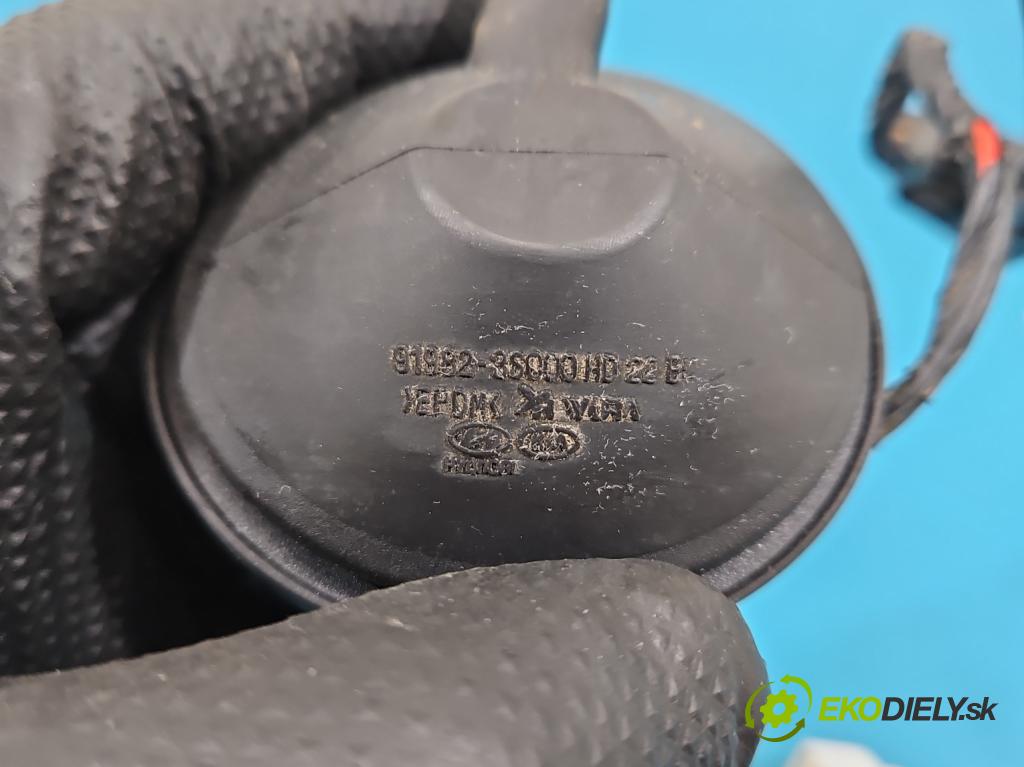 Hyundai Santa Fe III 2012–2018 2.4 GDI 190 hp automatic 140 kW 2359 cm3 5- Balíček: dveře zadní pravých 91660-4Z020